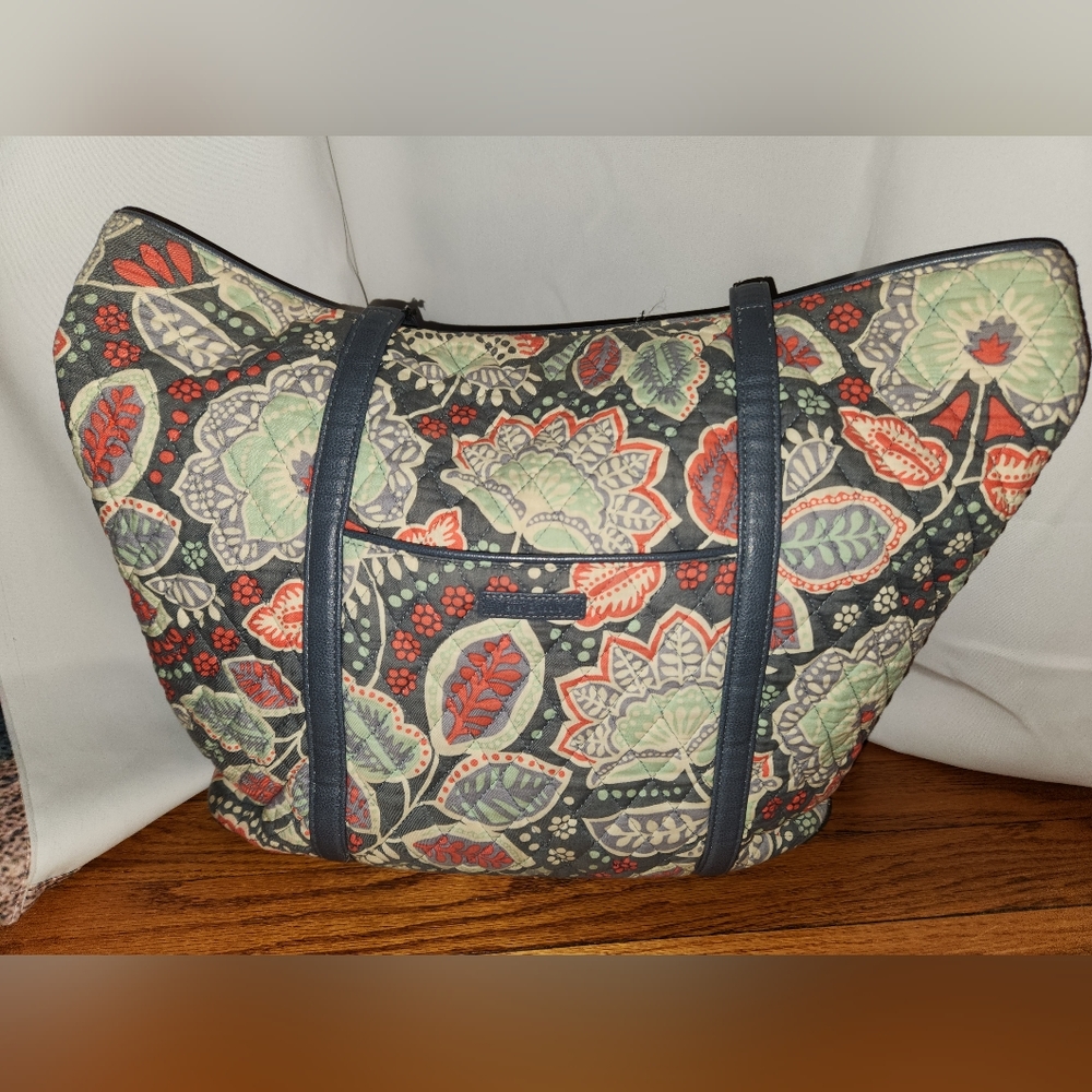 Vera Bradley diapering bag